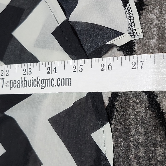 BUCKLE DAYTRIP SHEER STUDDED CHEVRON OPEN SLIT BACK BLOUSE SMALL - Picture 9 of 16